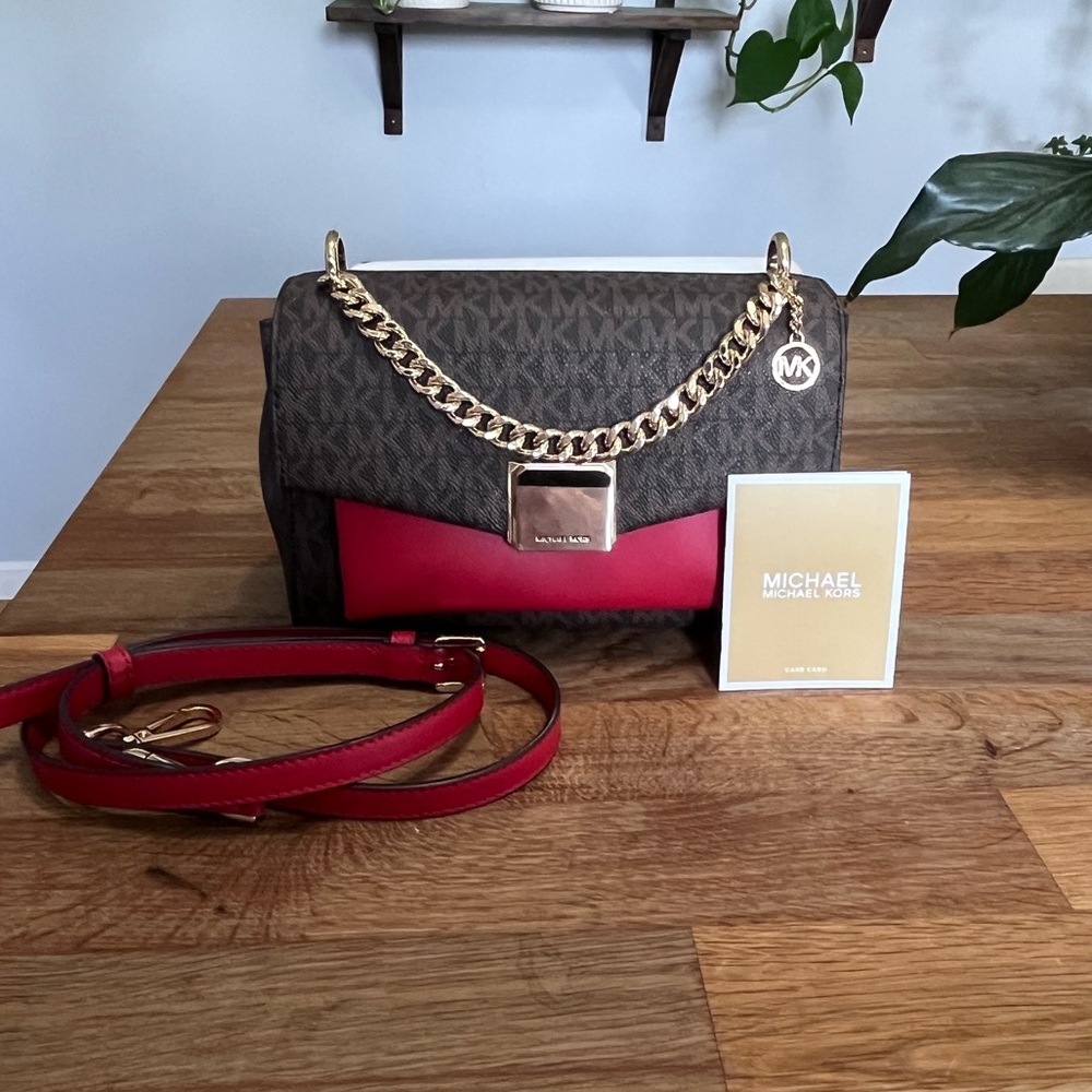 MICHAEL KORS LITA RED AND LOGO TWO TONE BAG
